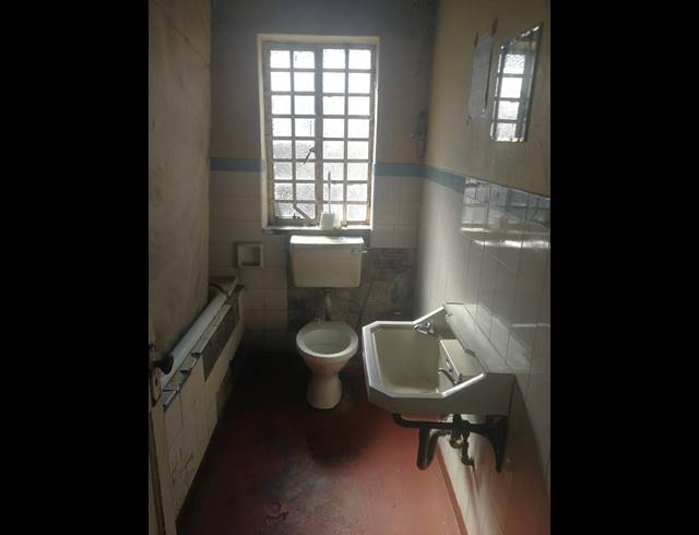 12 BEDROOM HOUSE FOR SALE IN MALVERN